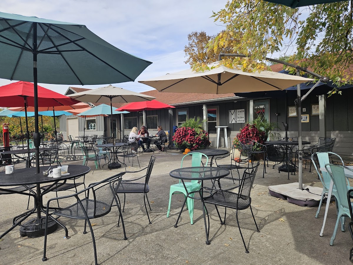 Meriwether Cafe And Bike Shop